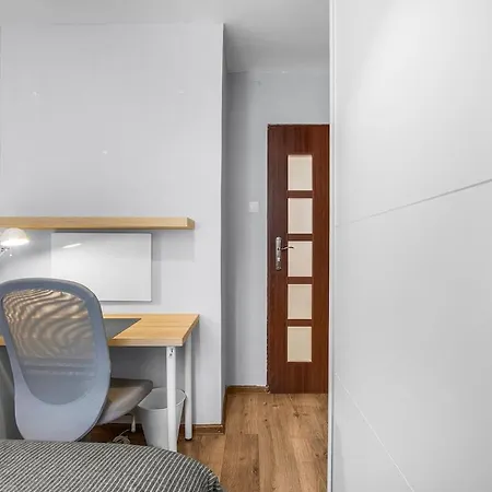 3 Bedrooms Close To Downtown Appartement Wrocław